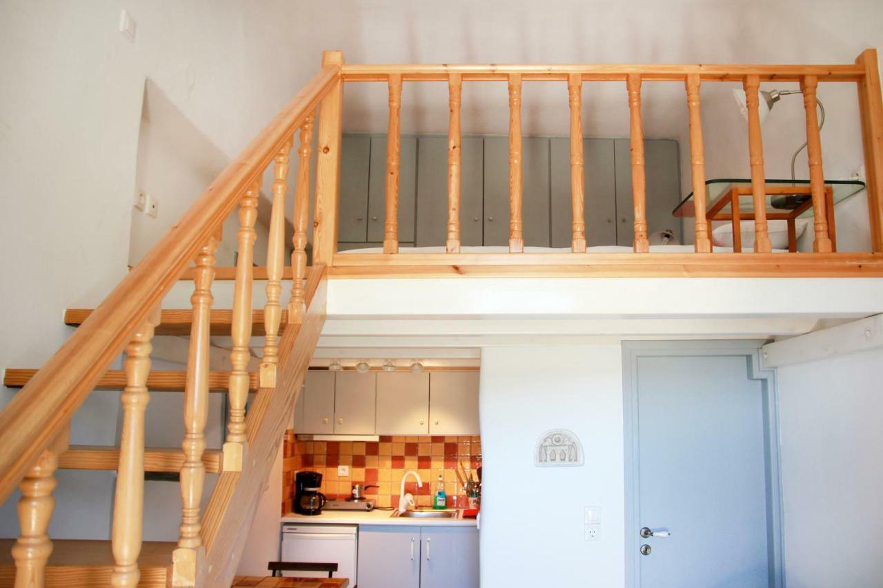 Cozy Guesthouse - Agios Romanos Extérieur photo
